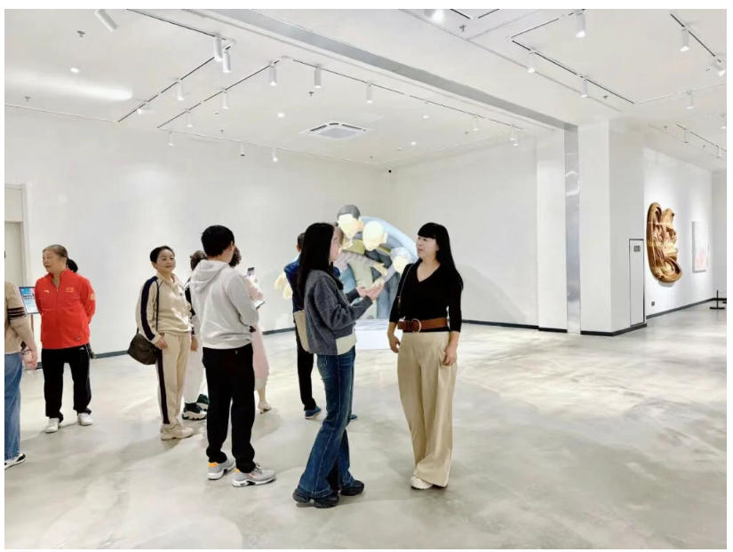 市城投集團(tuán)組織開展重陽節(jié)慰問活